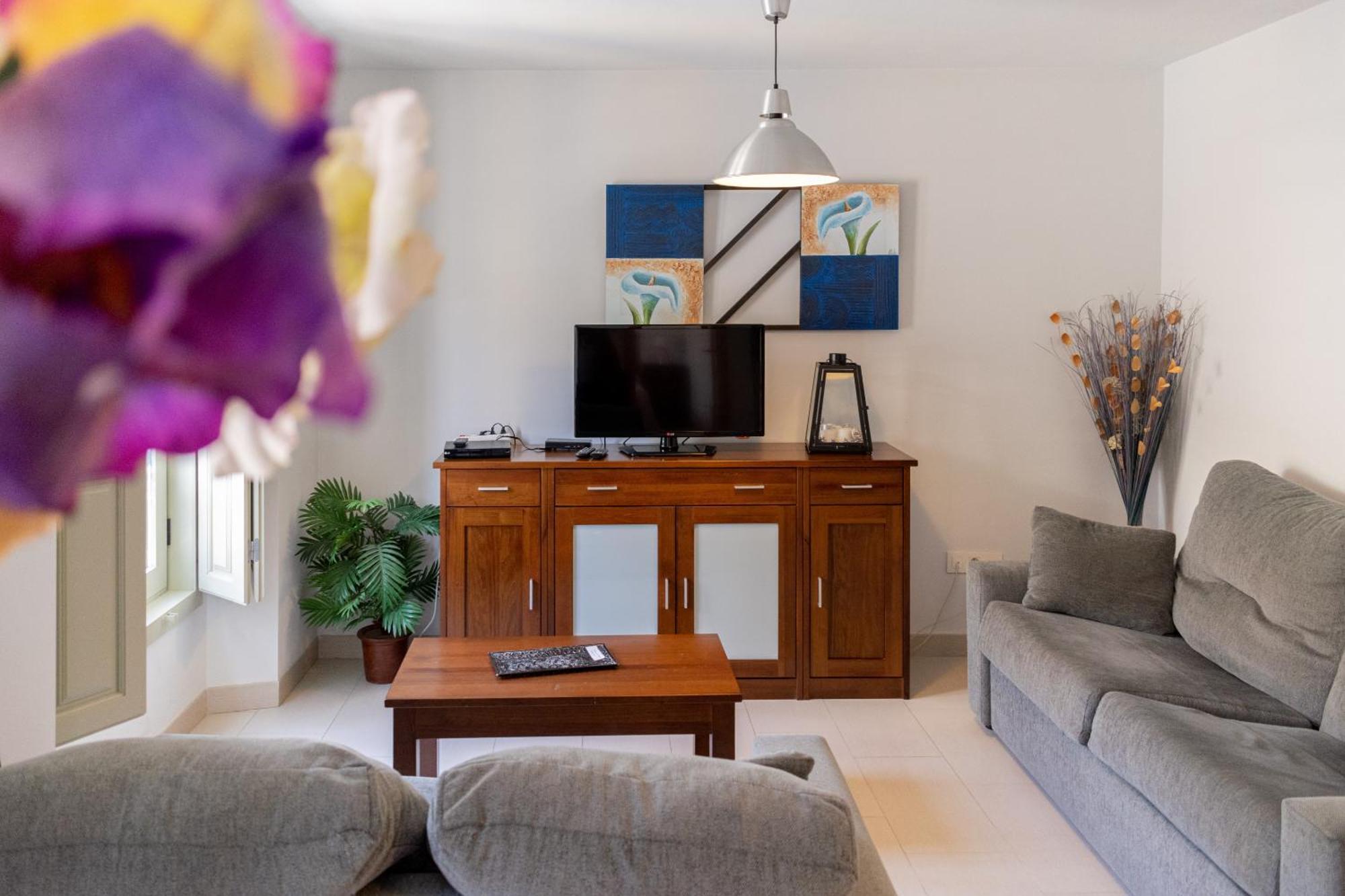 Apartamentos Gibralfaro Centro Malaga Ruang foto