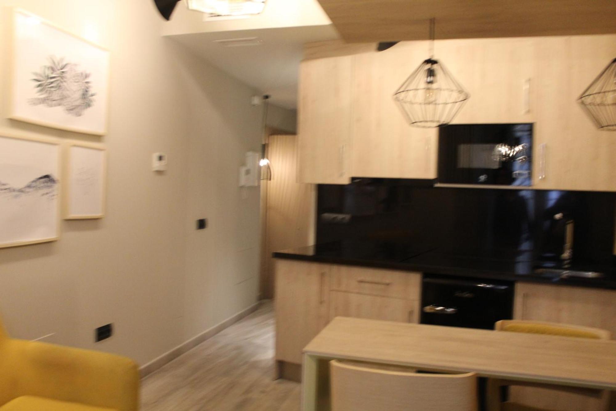Apartamentos Gibralfaro Centro Malaga Ruang foto